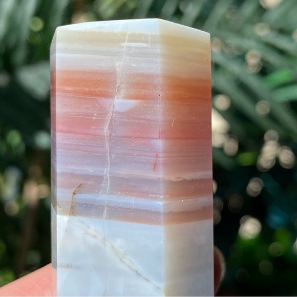 Banded Agate Tower - Picture 6 of 13